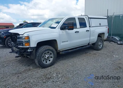 2018 Chevrolet Silverado Wt z USA, uszkodzony, nr VIN 1GC2KUEG3JZ305330